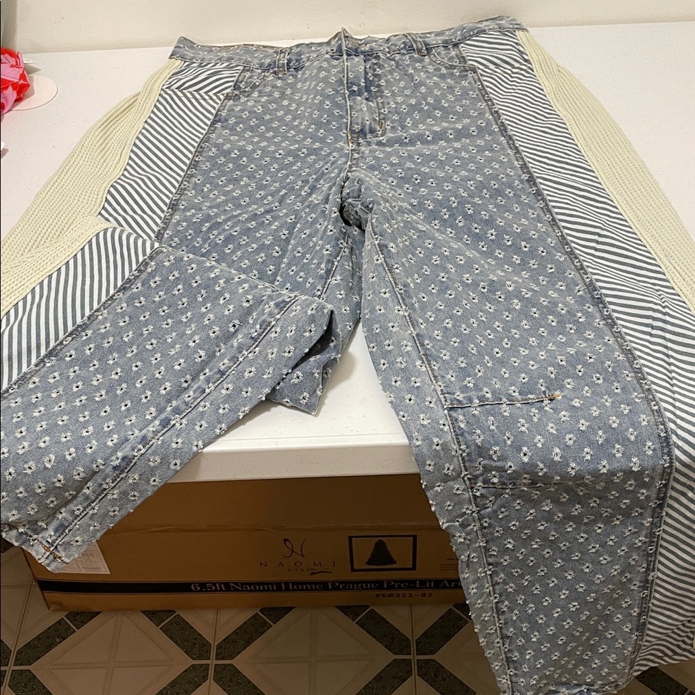 POL Blue and Cream Patterned Women Jeans